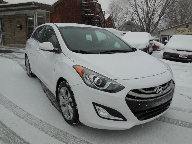 2013 Hyundai Elantra GT 6-cyl,3.