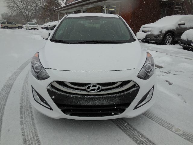 2013 Hyundai Elantra GT 6-cyl,3.