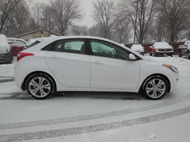2013 Hyundai Elantra GT 6-cyl,3.