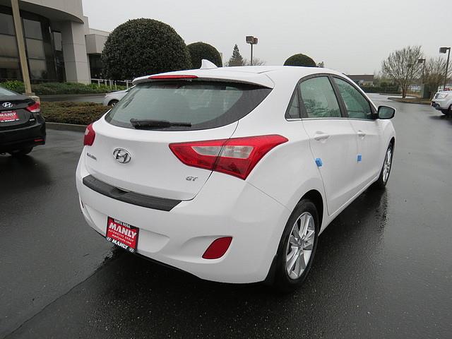 2013 Hyundai Elantra GT Base