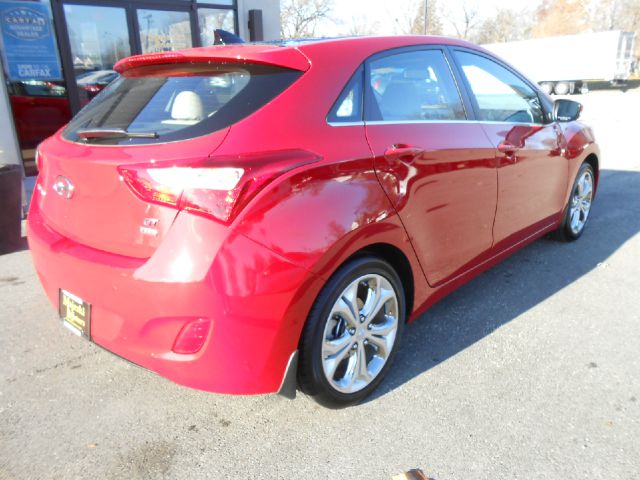 2013 Hyundai Elantra GT 6-cyl,3.