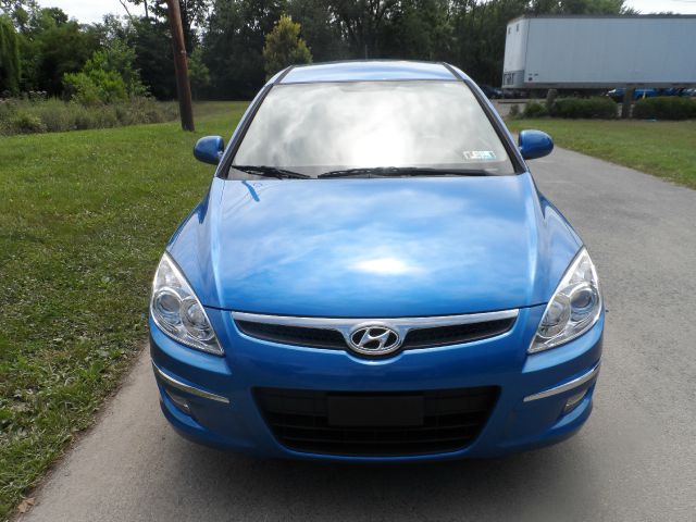 2009 Hyundai Elantra Touring FWD 4dr