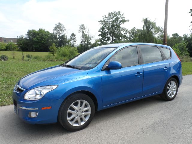 2009 Hyundai Elantra Touring FWD 4dr