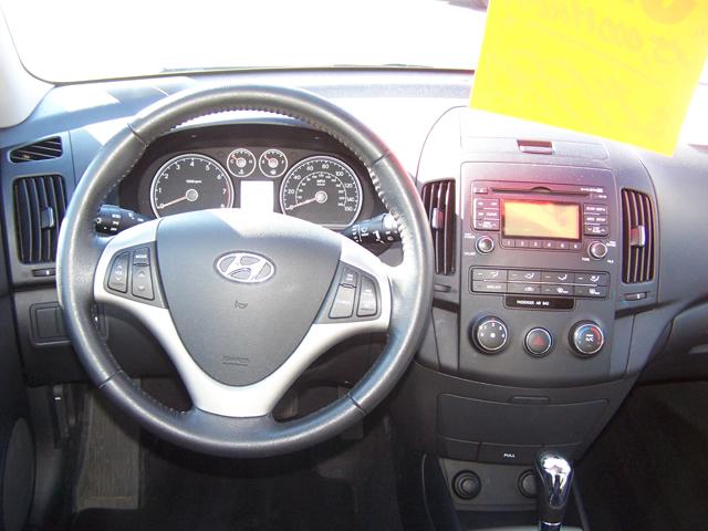 2009 Hyundai Elantra Touring Unknown