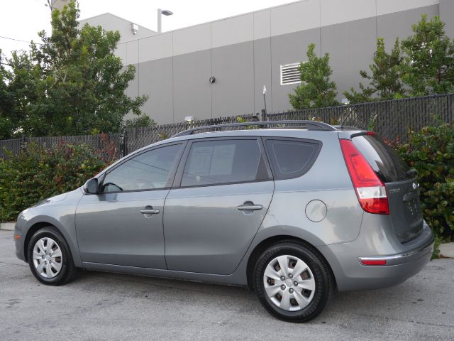 2010 Hyundai Elantra Touring W/1sh GT