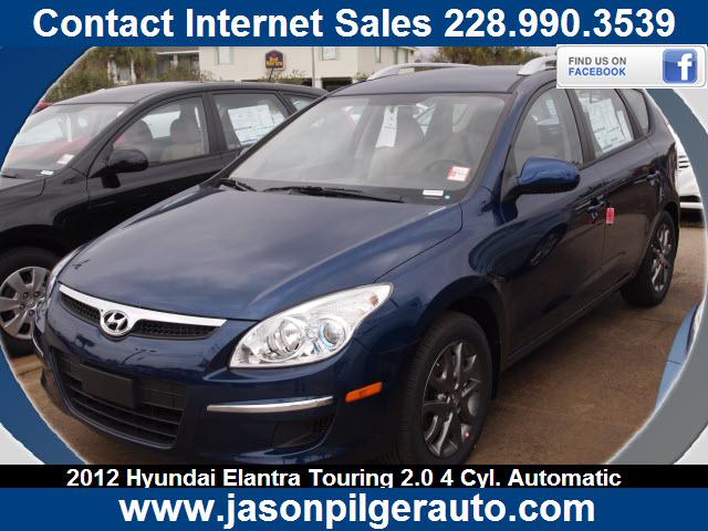 2012 Hyundai Elantra Touring XL Reg Cab Flat Bed