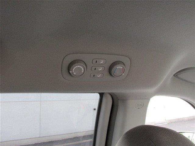 2007 Hyundai Entourage FWD 4dr Sport