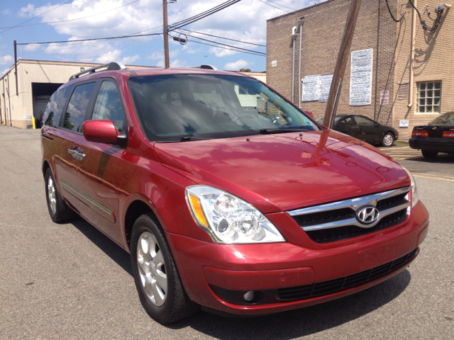 2007 Hyundai Entourage SLT 25