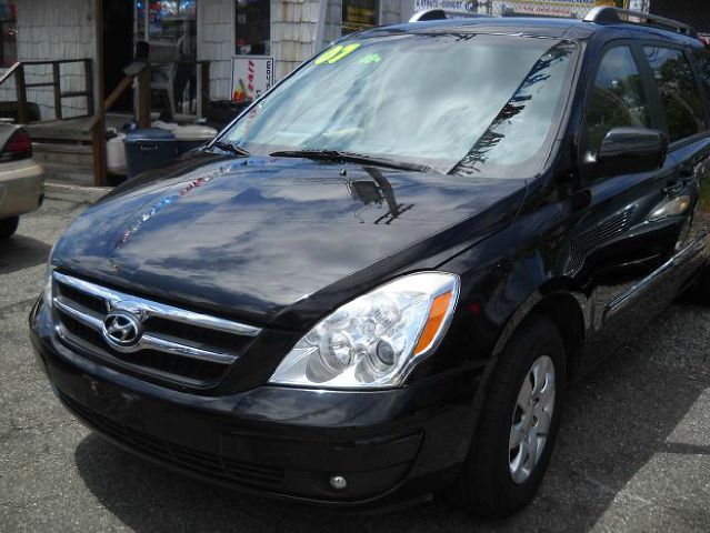 2007 Hyundai Entourage FWD 4dr Sport