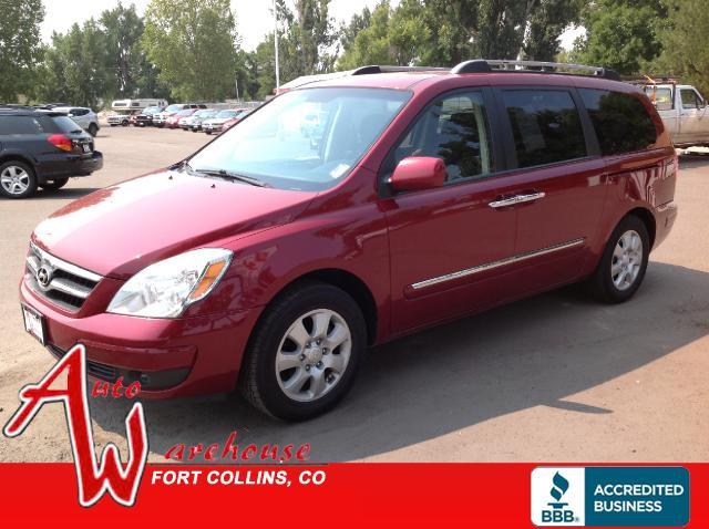 2007 Hyundai Entourage FWD 4dr Sport