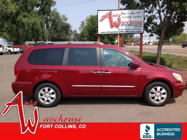 2007 Hyundai Entourage FWD 4dr Sport