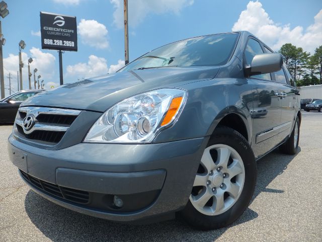 2007 Hyundai Entourage SE