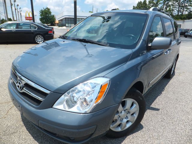 2007 Hyundai Entourage SE