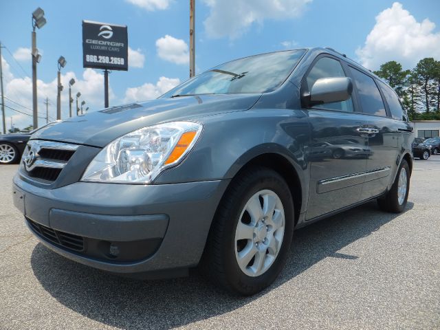 2007 Hyundai Entourage SE