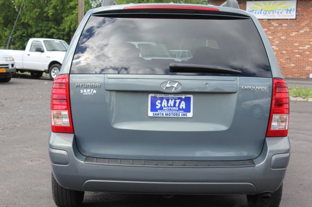 2007 Hyundai Entourage Unknown