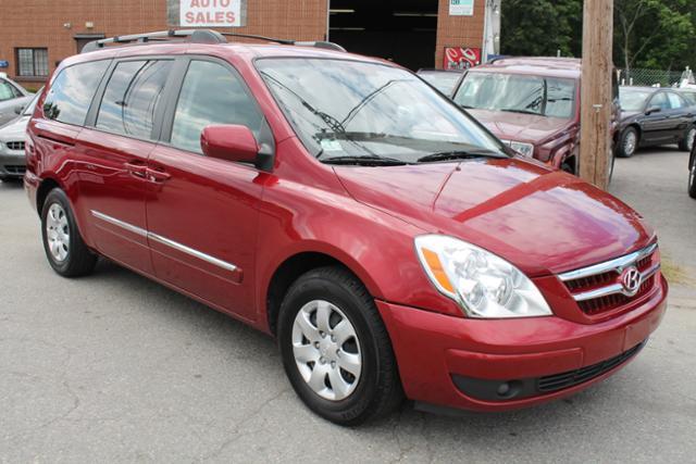 2008 Hyundai Entourage FWD 4dr Sport