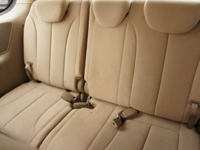 2008 Hyundai Entourage FWD 4dr Sport