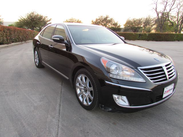 2011 Hyundai Equus DOWN 4.9 WAC