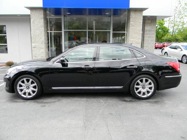 2011 Hyundai Equus AWD W/navigation 1 Owner Carfax