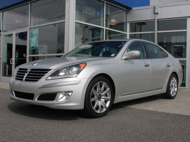 2011 Hyundai Equus AWD W/navigation 1 Owner Carfax
