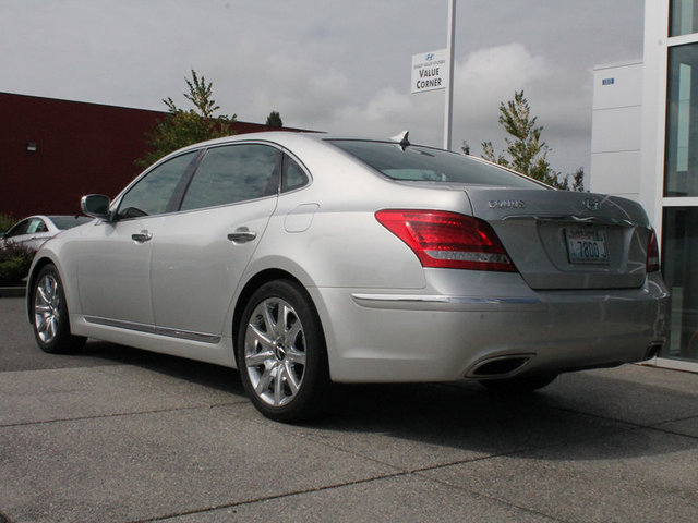 2011 Hyundai Equus AWD W/navigation 1 Owner Carfax