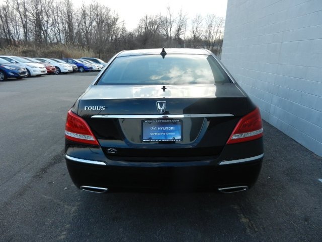 2011 Hyundai Equus AWD W/navigation 1 Owner Carfax