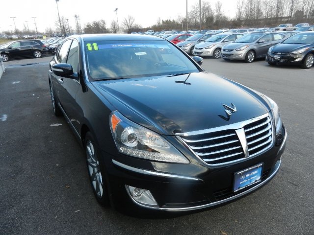 2011 Hyundai Equus AWD W/navigation 1 Owner Carfax