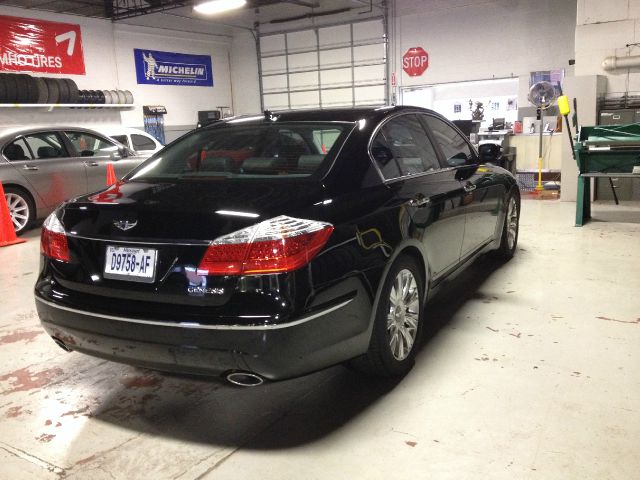 2009 Hyundai Genesis 1-LT