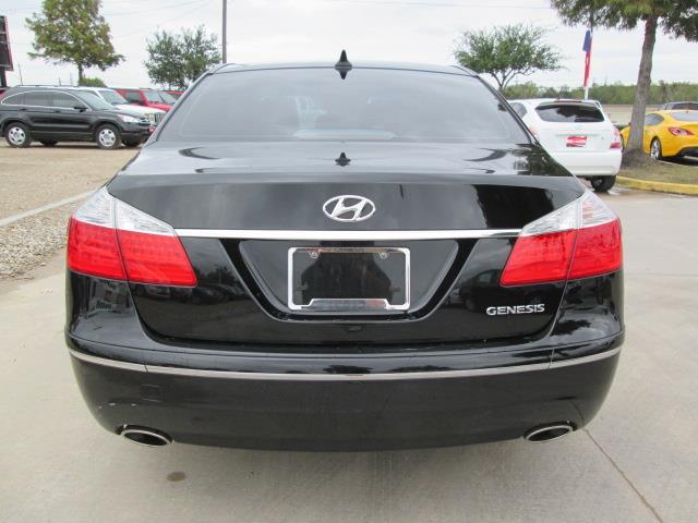2009 Hyundai Genesis 4dr Sdn Auto (natl) Sedan