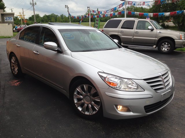 2009 Hyundai Genesis 1-LT