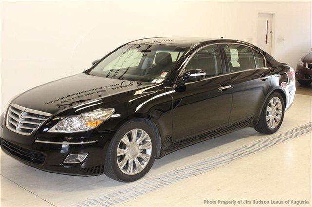 2009 Hyundai Genesis GLS 4 Dr Sedan FWD