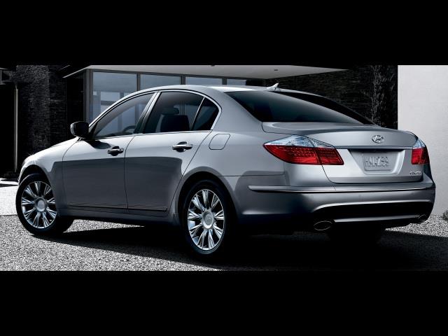 2010 Hyundai Genesis 4dr 4WD Limited