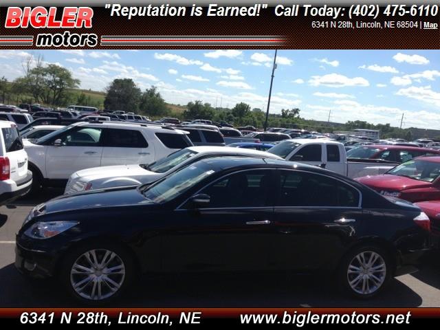 2010 Hyundai Genesis Base