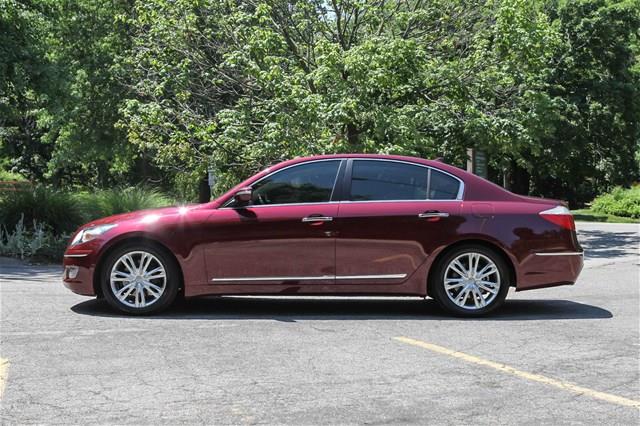 2010 Hyundai Genesis Adventurer Model 4WD