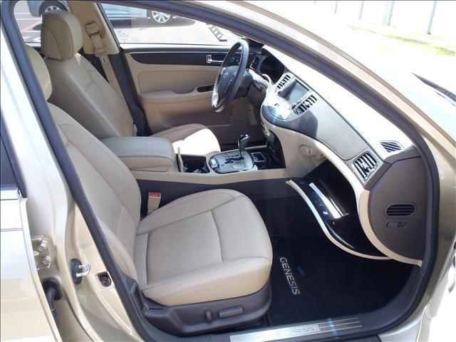 2011 Hyundai Genesis Crew Cab 4WD