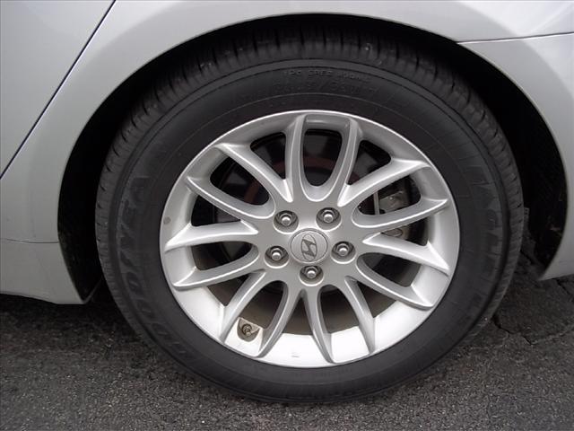 2011 Hyundai Genesis 4dr 4WD Limited