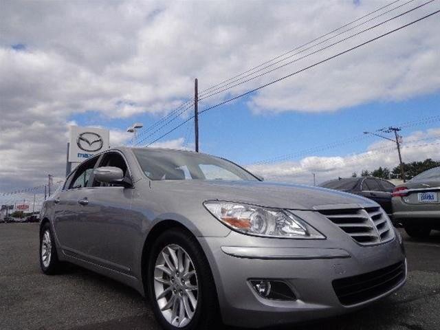 2011 Hyundai Genesis Adventurer Model 4WD