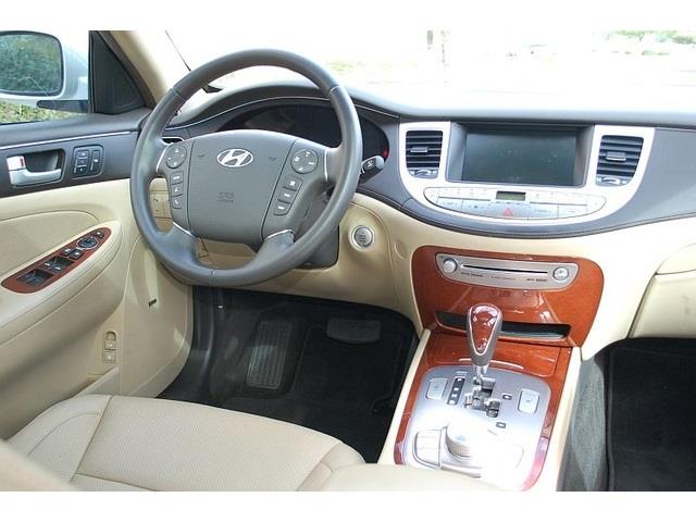 2012 Hyundai Genesis 4dr 4WD Limited