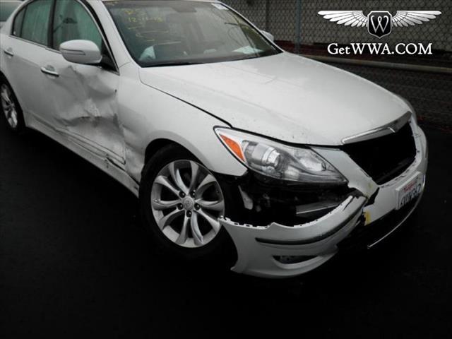 2012 Hyundai Genesis GS Hatchback Coupe 2D