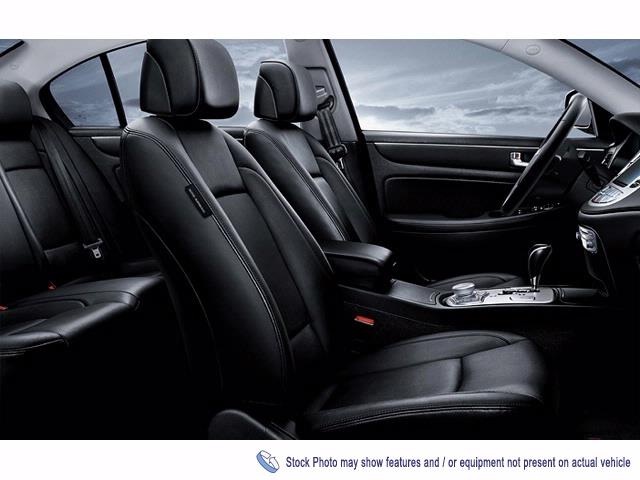 2013 Hyundai Genesis Unknown