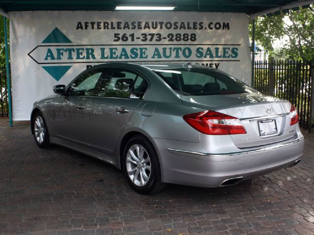 2013 Hyundai Genesis 750li Xdrive 1-ownerawdnavigation Sedan