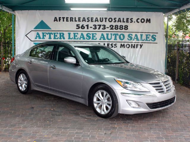2013 Hyundai Genesis 750li Xdrive 1-ownerawdnavigation Sedan