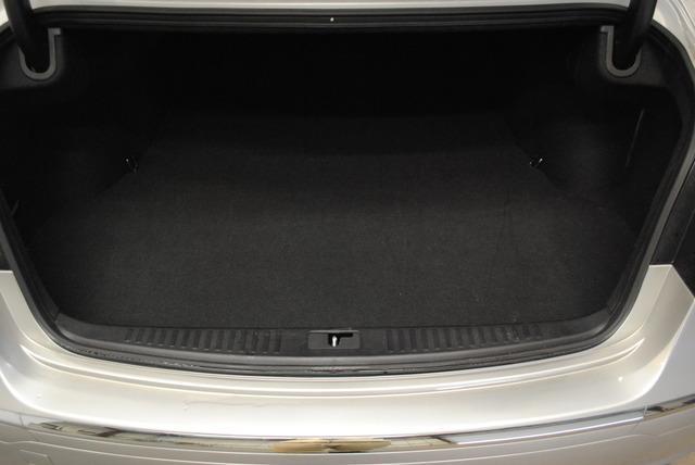 2013 Hyundai Genesis Adventurer Model 4WD