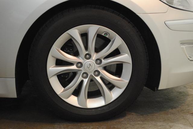 2013 Hyundai Genesis Adventurer Model 4WD