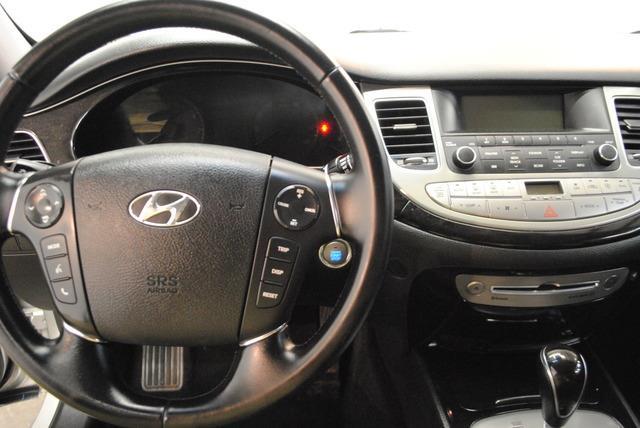 2013 Hyundai Genesis Adventurer Model 4WD