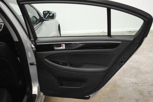 2013 Hyundai Genesis Adventurer Model 4WD