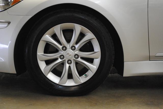 2013 Hyundai Genesis Adventurer Model 4WD