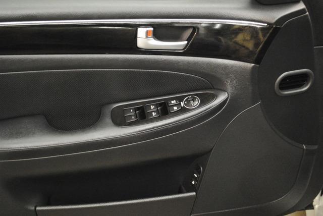 2013 Hyundai Genesis Adventurer Model 4WD