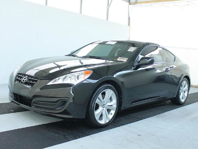 2010 Hyundai Genesis Coupe ALL Wheel Drive..v-6..local Trade
