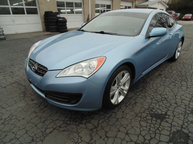 2010 Hyundai Genesis Coupe Base
